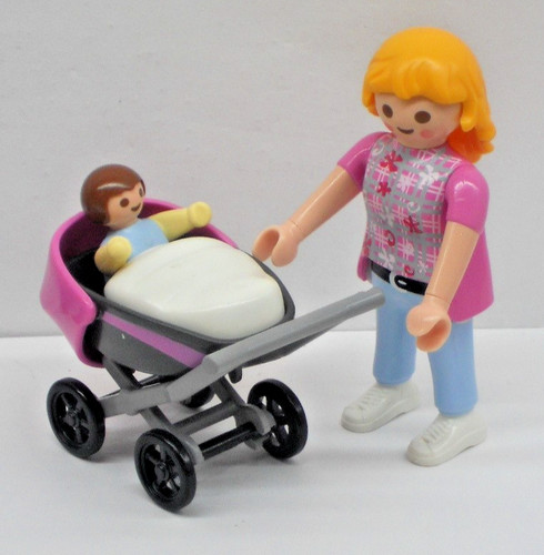 Mama mit baby kinderwagen - mama,